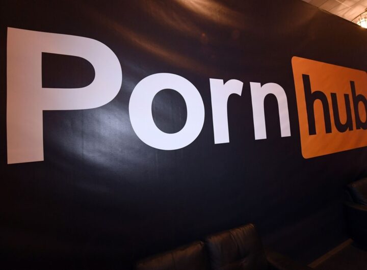 Новини світу - Влада Франції відповіла Pornhub на заяву щодо намірів покинути країну