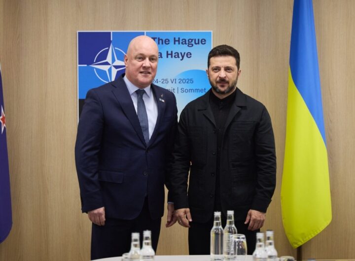 Новини України - Зеленський обговорив з прем’єром Нової Зеландії боротьбу з "шахедами"