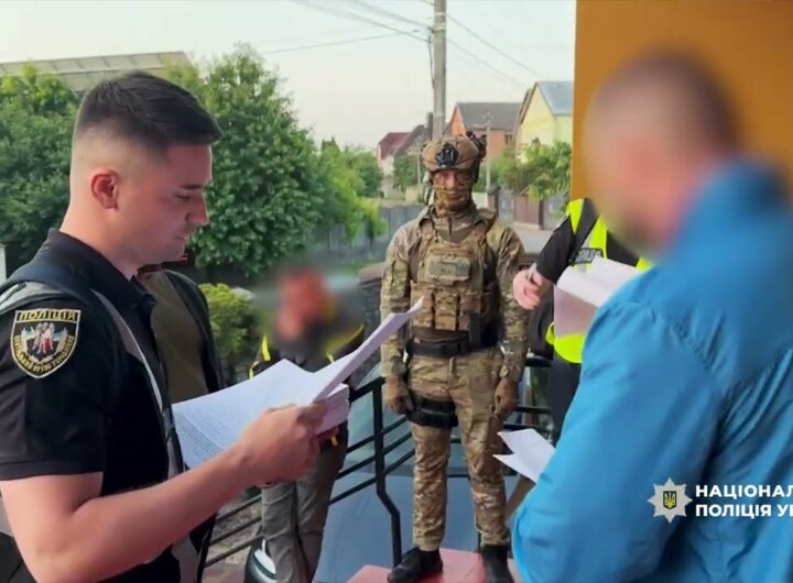 Підробка офіційних документів у масштабах держави: Нацполіція викрила злочинну організацію