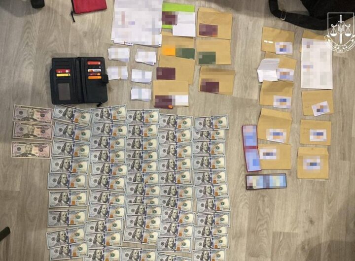 Новини України - Фіктивне бронюванння та розкрадання бюджету: в Одесі затримали посадовців