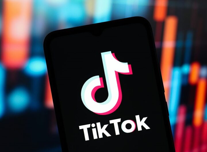 Новини світу - Група багатих людей. Трамп продає TikTok