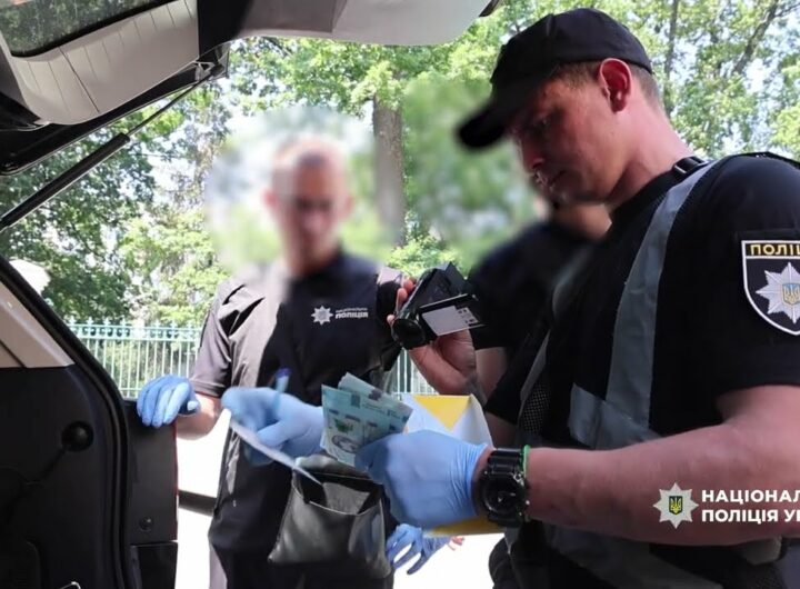 Нацполіція затримала родича посадовця ТЦК, який вимагав гроші у дружини загиблого захисника