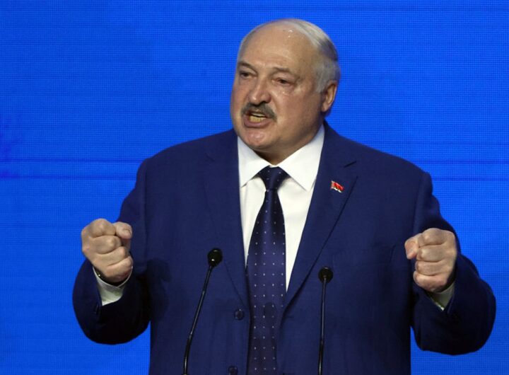 Новини світу - Лукашенко використовує мігрантів для тиску на ЄС - СЗР