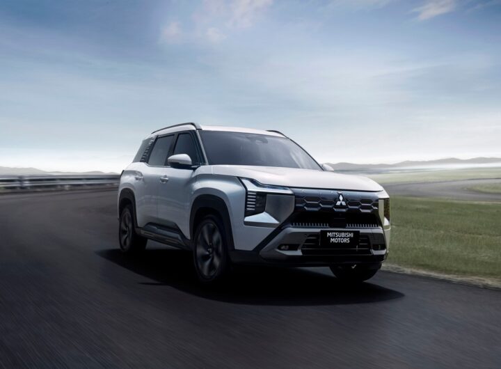 Авто новини - Mitsubishi представила трирядний позашляховик Destinator