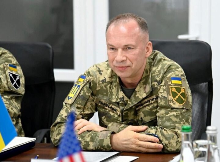 Новини України - Сирський привітав українських медиків зі святом