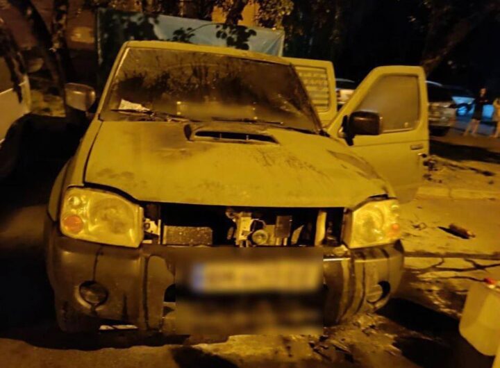 Новини Києва - Спалили чотири авто за тиждень: у Києві затримали двох виконавців