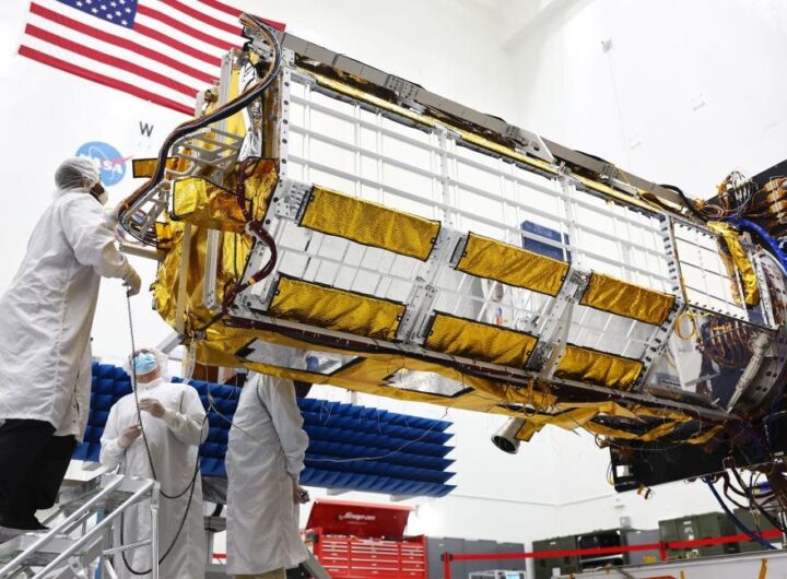 Технології - США й Індія запустили у космос незвичний супутник-радар