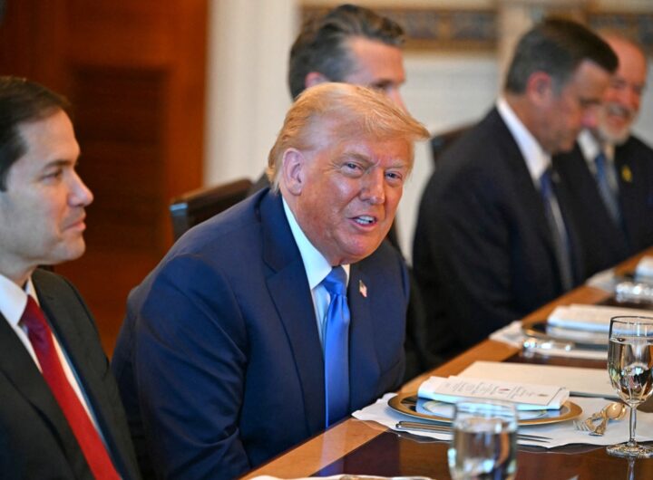 Новини України - Трамп анонсував більше зброї для України