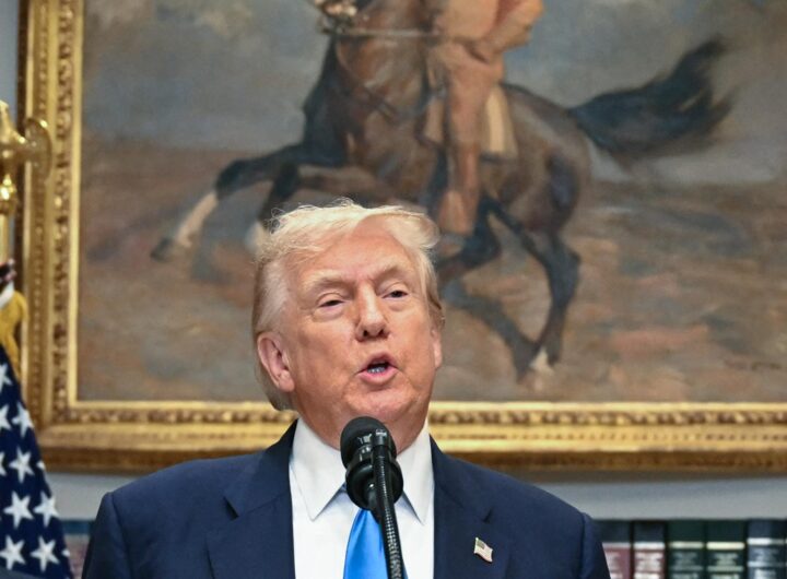 Новини політики - Трамп вимагає миру між РФ і Україною "до 8 серпня"