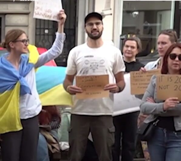 Новини України - У Брюсселі українці виявили солідарність із протестами в Україні