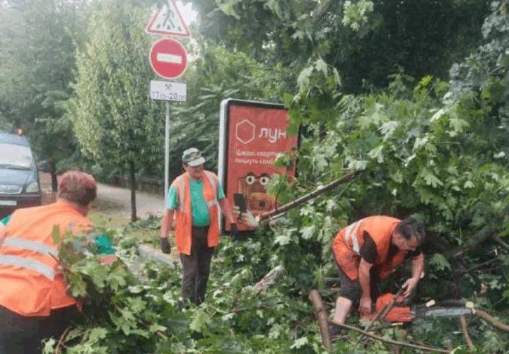 Новини Києва - У Києві через негоду постраждали п'ятеро людей