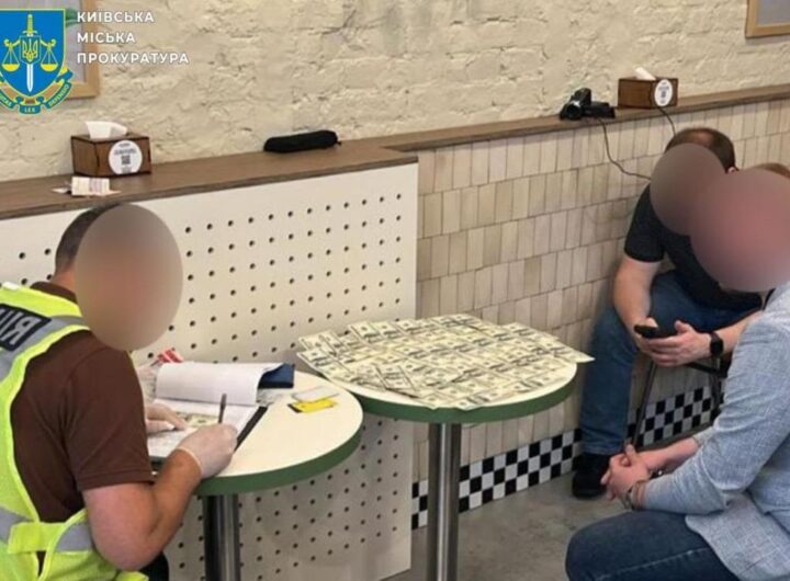 Новини Києва - У Києві працівника суду за гроші "допомагав" колегам оновити дані в ТЦК