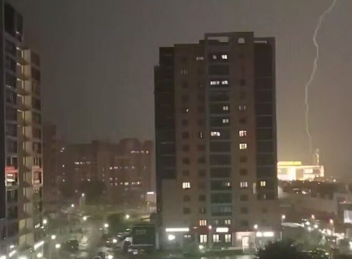 Новини світу - У Москві та Підмосков'ї шторм спричинив пожежі та блекаут