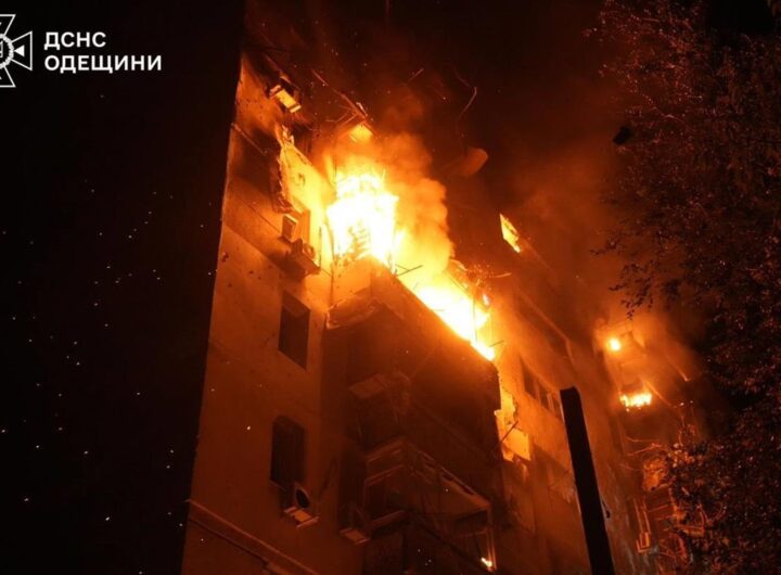 Новини України - Удар по Одесі: рятувальники показали наслідки