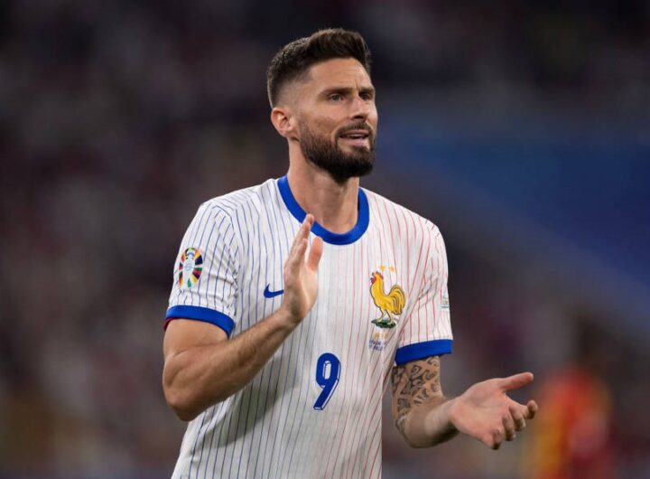 Новини спорту - Віковий найкращий бомбардир Франції продовжить кар'єру в Ліллі