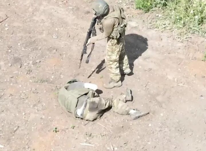 Новини України - З'явилось відео, як військовий РФ убив пораненого