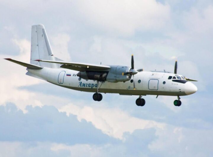 Новини світу - З'явилося відео падіння літака Ан-24 у Росії