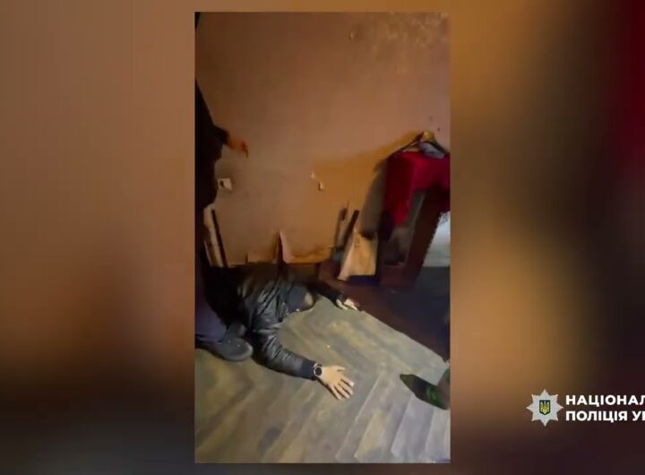 Збували наркотики на 5 млн грн щомісяця: у Києві поліцейські затримали наркоділків