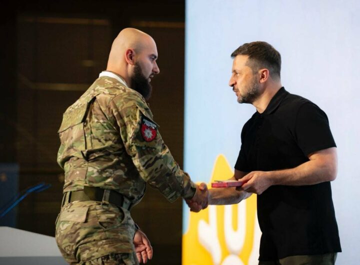 Володимир Зеленський привітав українців із Днем молоді