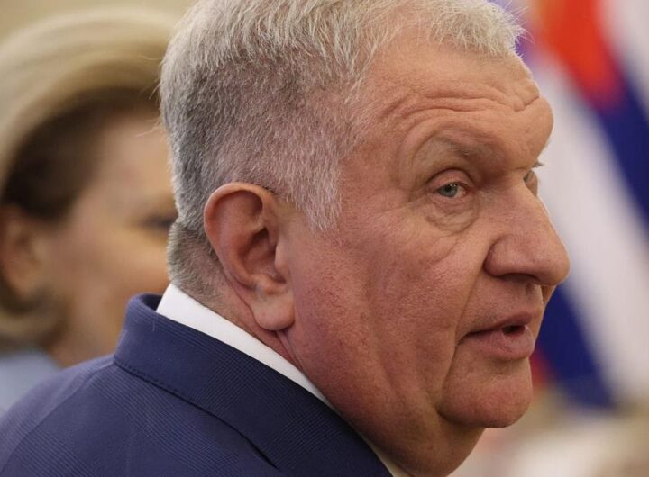 Новини бізнесу - Чистий прибуток Роснєфті впав майже на 70%.