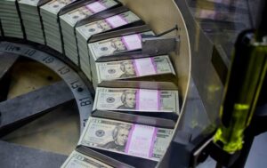 Новини України - Чому знизились міжнародні резерви України