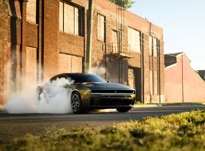 Авто новини - Dodge повертає бензиновий Charger
