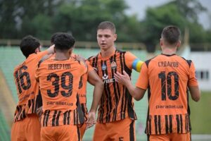 Новини спорту - Гра із Серветтом для Шахтаря склалася так, що вийшла нічия