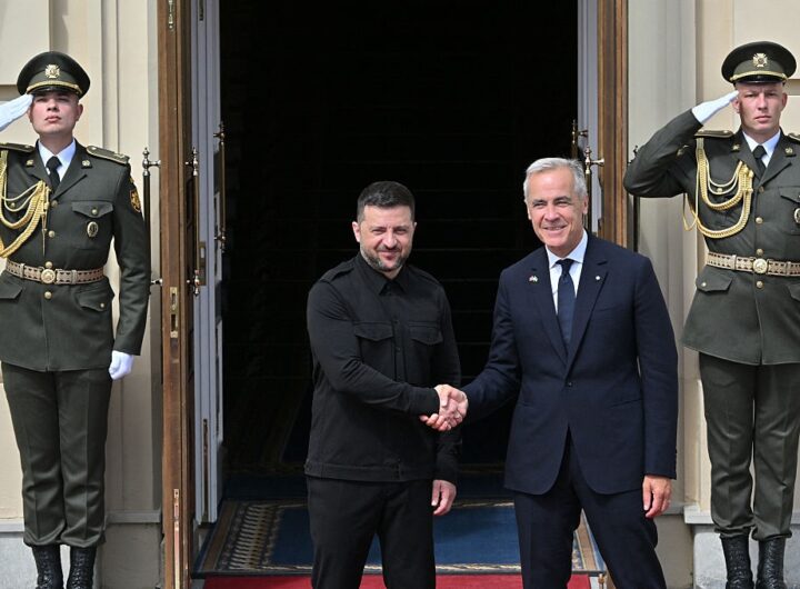 Новини світу - Канада розглядає відправку військ в Україну