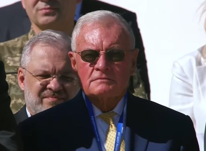 Новини України - Келлог взяв участь у заходах до Дня Незалежності