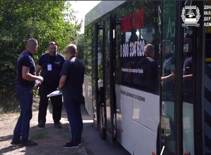 Новини України - На Донеччині розпочалася примусова евакуація з п'яти населених пунктів