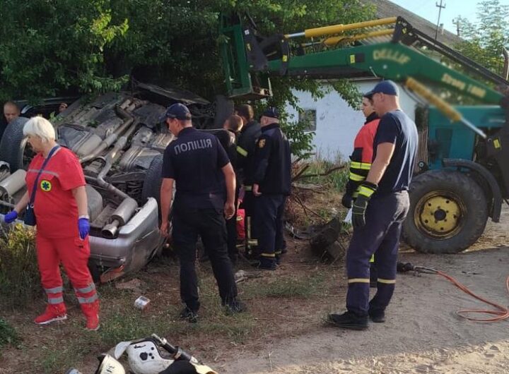 Новини України - На Одещині п’яний водій врізався в дерево: є загиблий і потерпілі