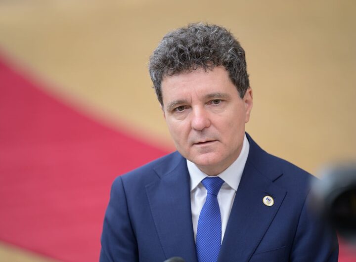 Новини світу - Президент Румунії на запрошення Зеленського приїде в Україну