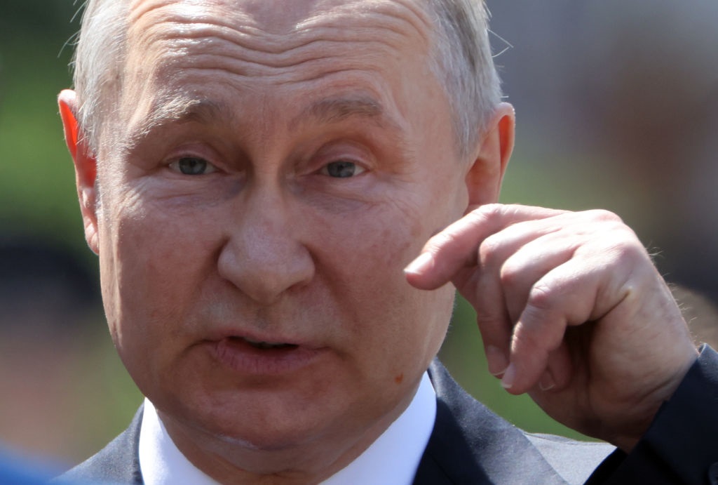 Новини світу - Рейтинг Путіна впав до мінімуму за два роки