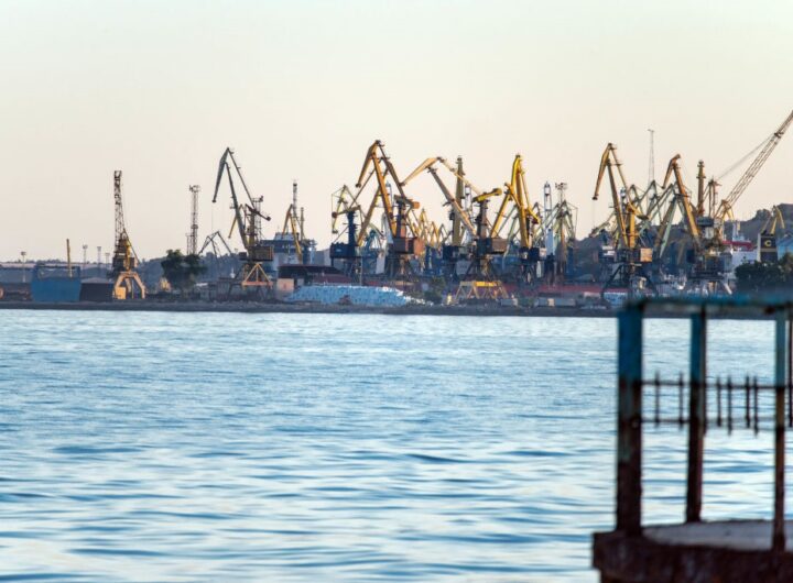 Новини України - Росія "відкрила" окуповані порти Маріуполя і Бердянська