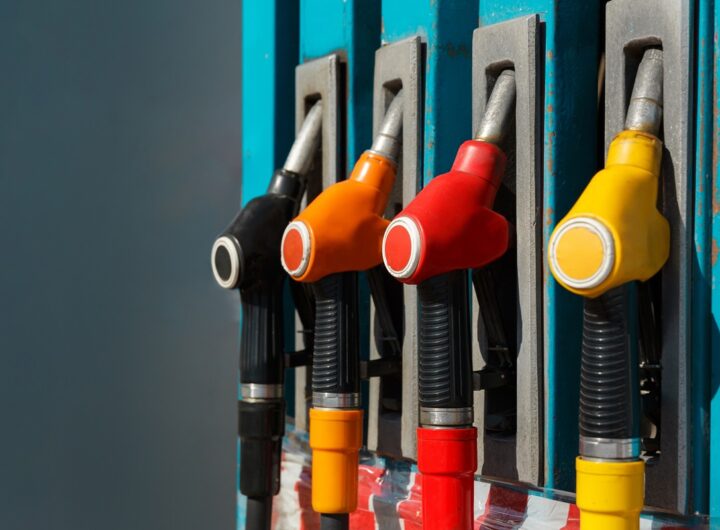 Новини бізнесу - Росія зупинила продаж бензину на Курилах