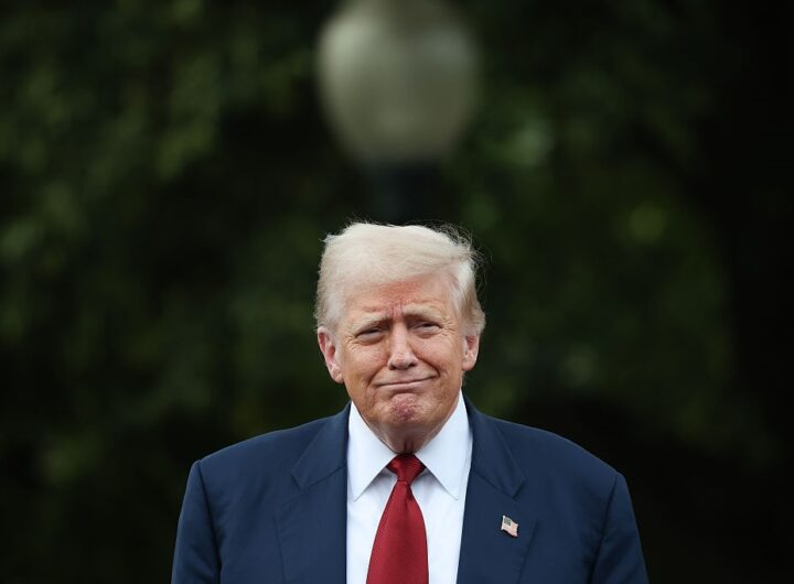 Новини світу - Трамп переніс портрети Обами та Буша у закриту частину Білого дому - ЗМІ