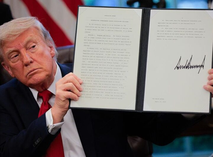 Новини світу - Трамп вдарив додатковими тарифами по Індії