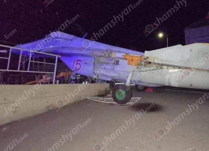 Новини світу - У Вірменії російський винищувач врізався у стовп