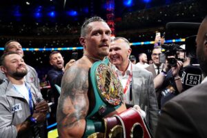 Новини спорту - Усик отримав дозвіл відкласти переговори про бій з Паркером