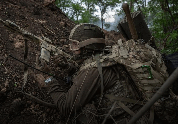Новини України - В ЗСУ заявили, що зупинили просування РФ на Покровському напрямку