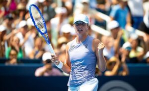 Новини спорту - Відома друга учасниця: Підсумковий турнір WTA 2025 відкритий для Свьонтек