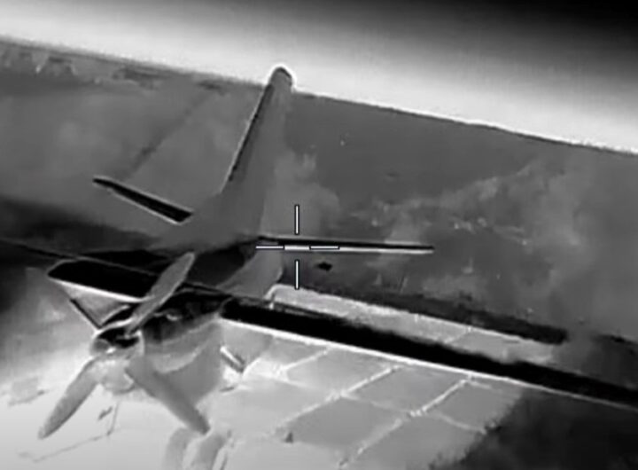 Новини України - Бійці ГУР спалили два літаки Ан-26 в Криму