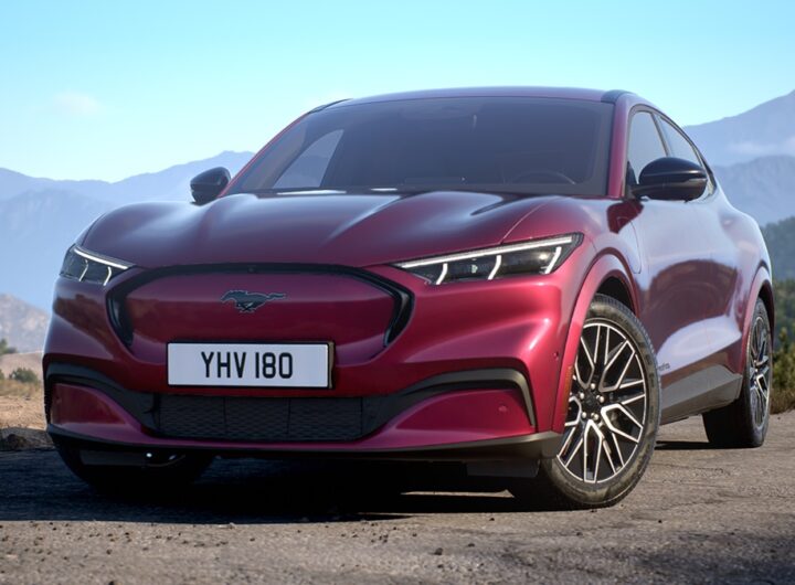 Авто новини - Електричний Mustang обігнав бензиновий у продажах