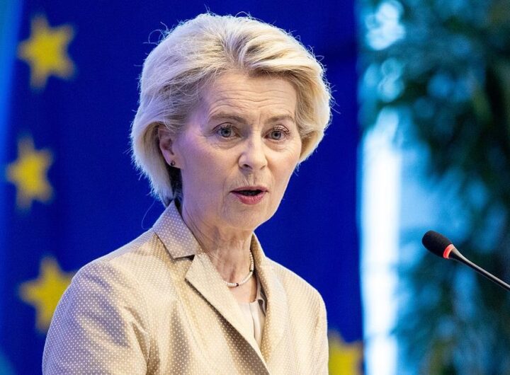Новини світу - Фон дер Ляєн представила 19 пакет санкцій проти РФ