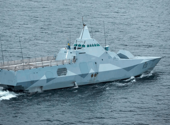 Новини світу - Кораблі НАТО провели спецоперацію через підозріле російське судно