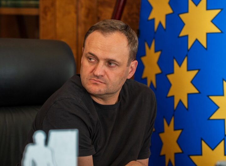 Новини України - Кулеба анонсував захист прифронтових доріг протидроновими сітками
