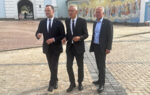 Новини України - Лідери коаліційних фракцій ФРН прибули до Києва