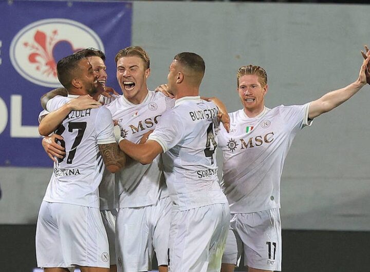 Новини спорту - Наполі здолав Фіорентину на виїзді не без дебютного гола Гойлунда