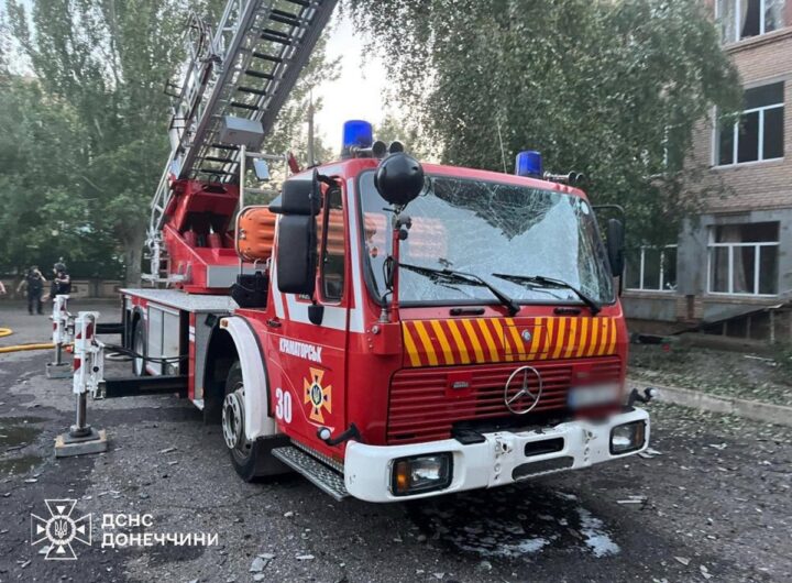 Новини України - Росіяни атакували рятувальників, які гасили пожежу в Краматорську