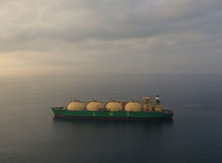 Новини політики - Три країни ЄС витратилися на газ РФ більше, ніж на Україну - Greenpeace